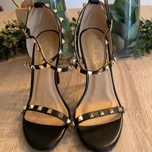Lulus studded heels
